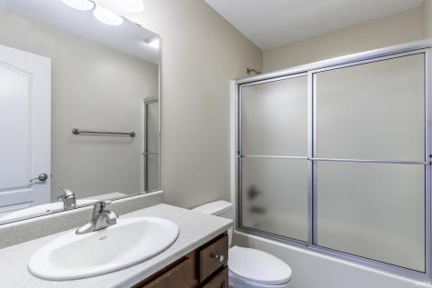 8119 Inverness Lakes Trail Fort Wayne IN 46804