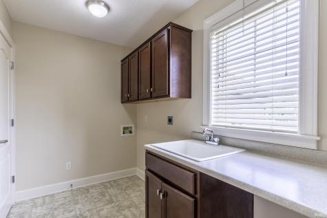 8119 Inverness Lakes Trail Fort Wayne IN 46804