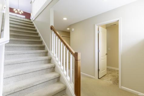 8119 Inverness Lakes Trail Fort Wayne IN 46804