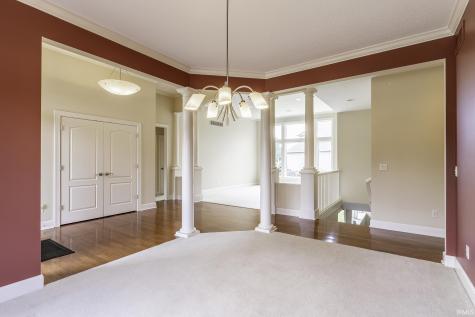 8119 Inverness Lakes Trail Fort Wayne IN 46804
