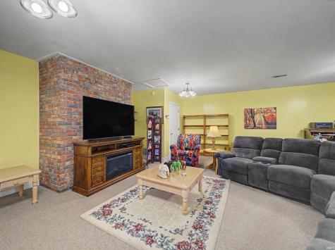 9615 Old State Road Evansville IN 47711
