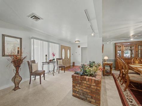 9615 Old State Road Evansville IN 47711