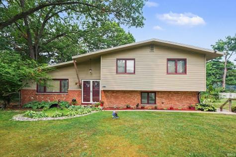 53175 Osage Drive South Bend IN 46637