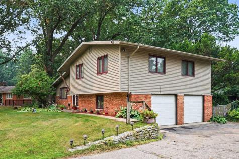 53175 Osage Drive South Bend IN 46637