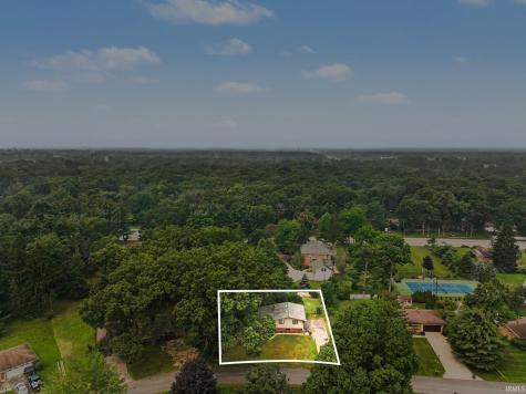 53175 Osage Drive South Bend IN 46637