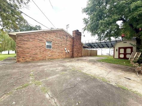 1607 Fulton Street Tell City IN 47586