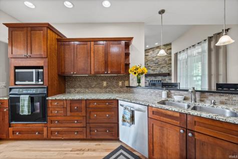 7287 N 900 East Lafayette IN 47905