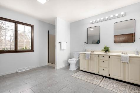 17470 Skyline Drive South Bend IN 46614
