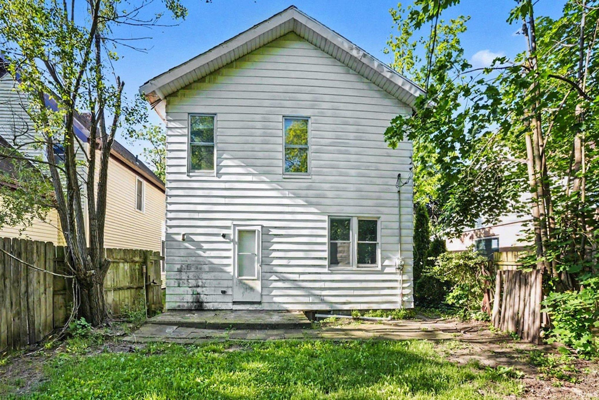 922 E Grove Street Mishawaka IN 46545