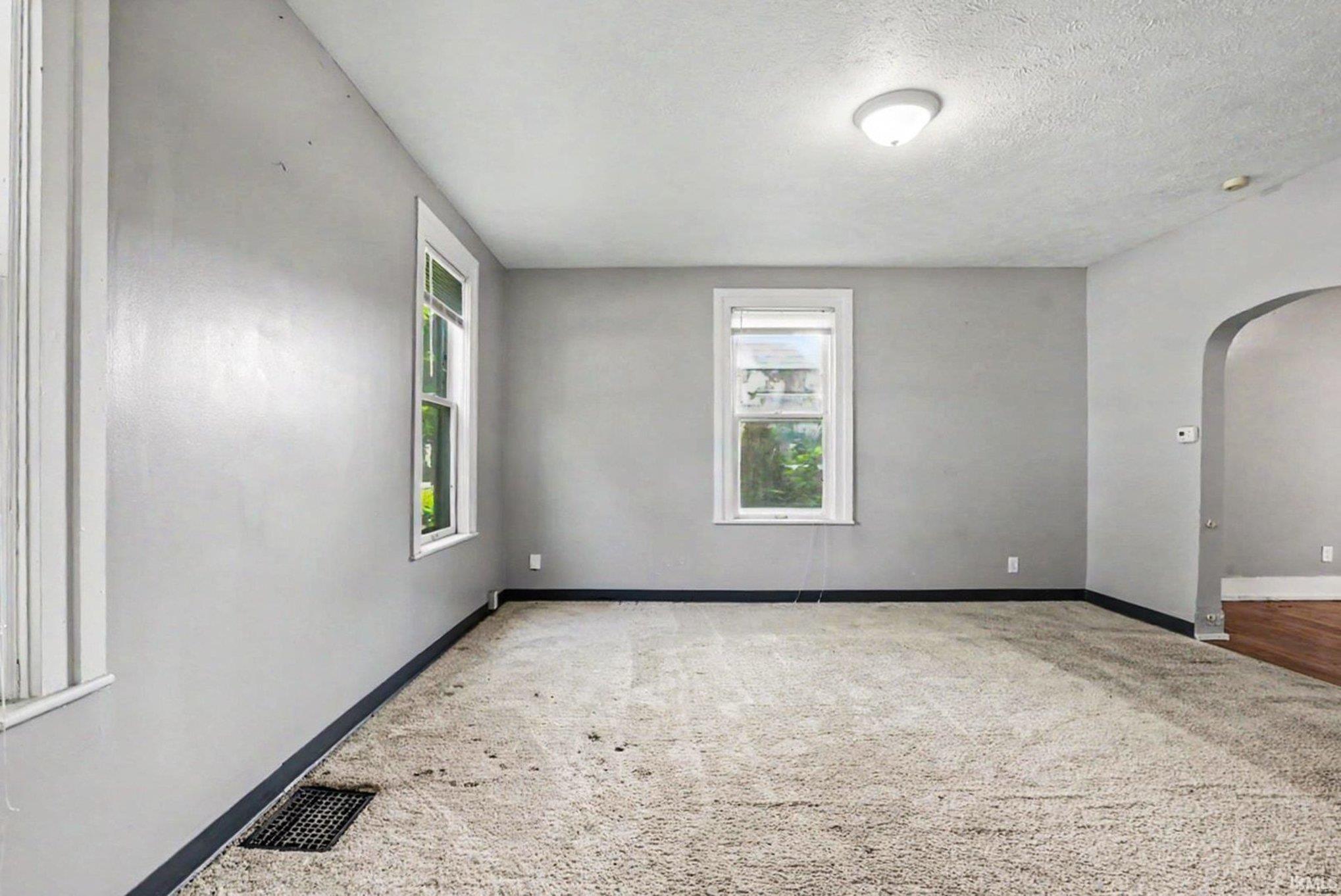 922 E Grove Street Mishawaka IN 46545