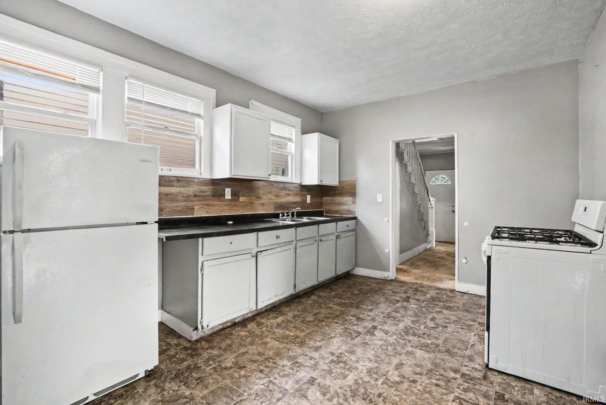 922 E Grove Street Mishawaka IN 46545