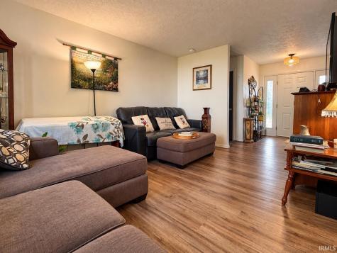 2512 Washington Avenue Bedford IN 47421