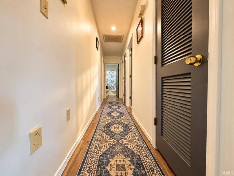 2512 Washington Avenue Bedford IN 47421