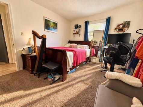2512 Washington Avenue Bedford IN 47421