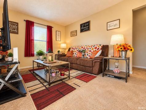 2512 Washington Avenue Bedford IN 47421