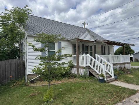 109 E Roe Ossian IN 46777
