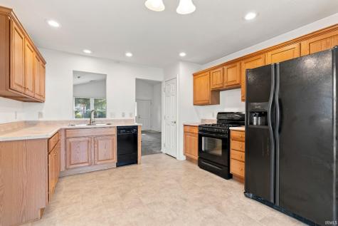 707 N Burke Street Columbia City IN 46725