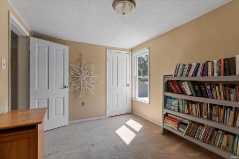 209 Bristol Avenue Middlebury IN 46540
