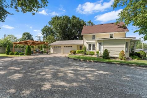 209 Bristol Avenue Middlebury IN 46540