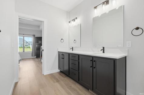 12915 Hallux Cove Fort Wayne IN 46845