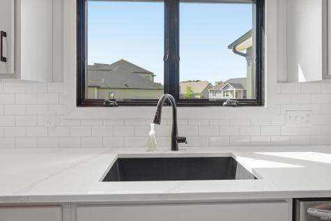 12915 Hallux Cove Fort Wayne IN 46845