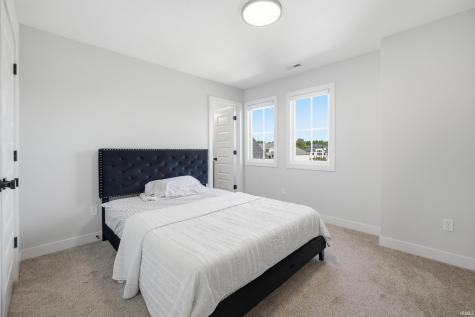 12915 Hallux Cove Fort Wayne IN 46845