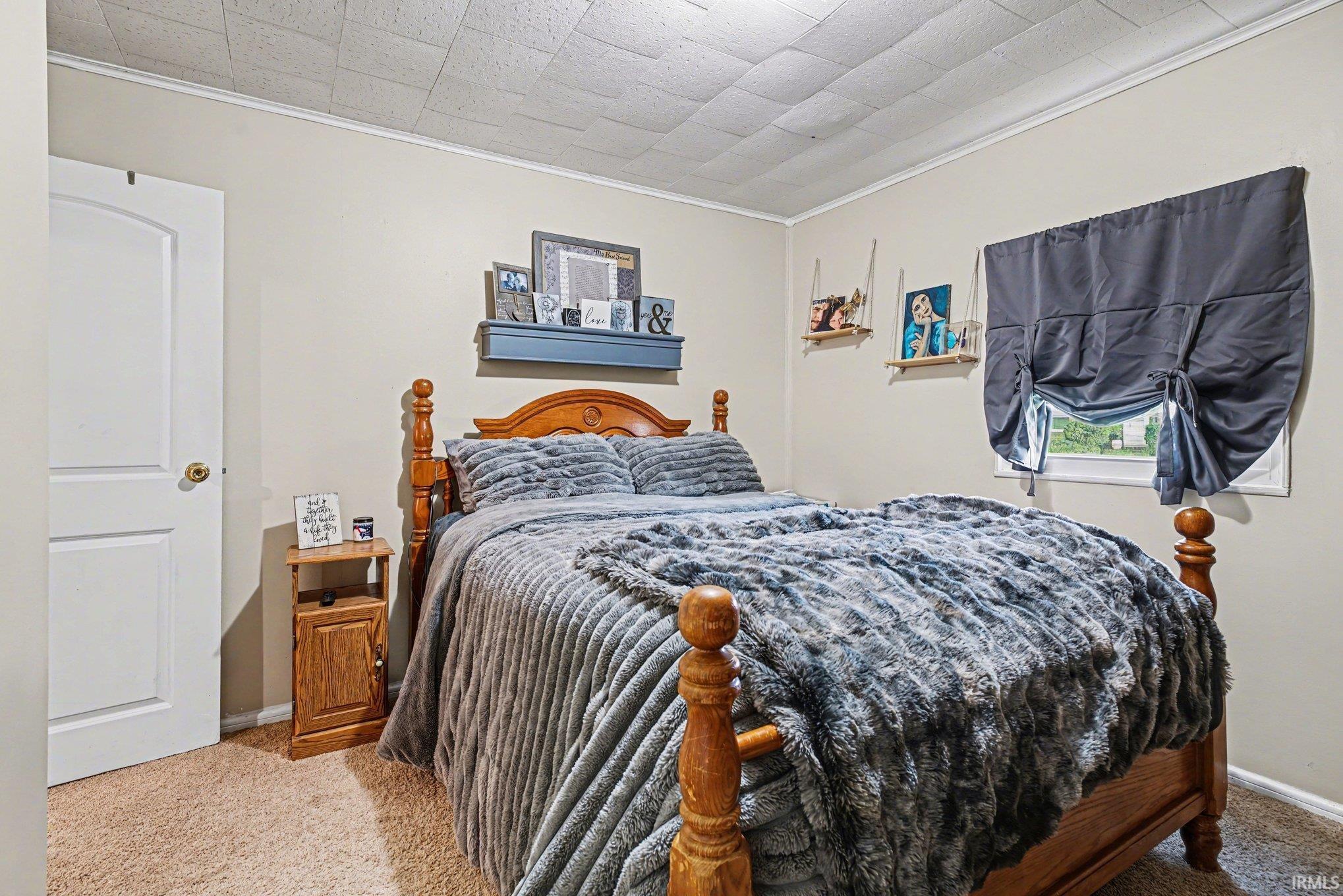 208 Luelde Street South Bend IN 46614