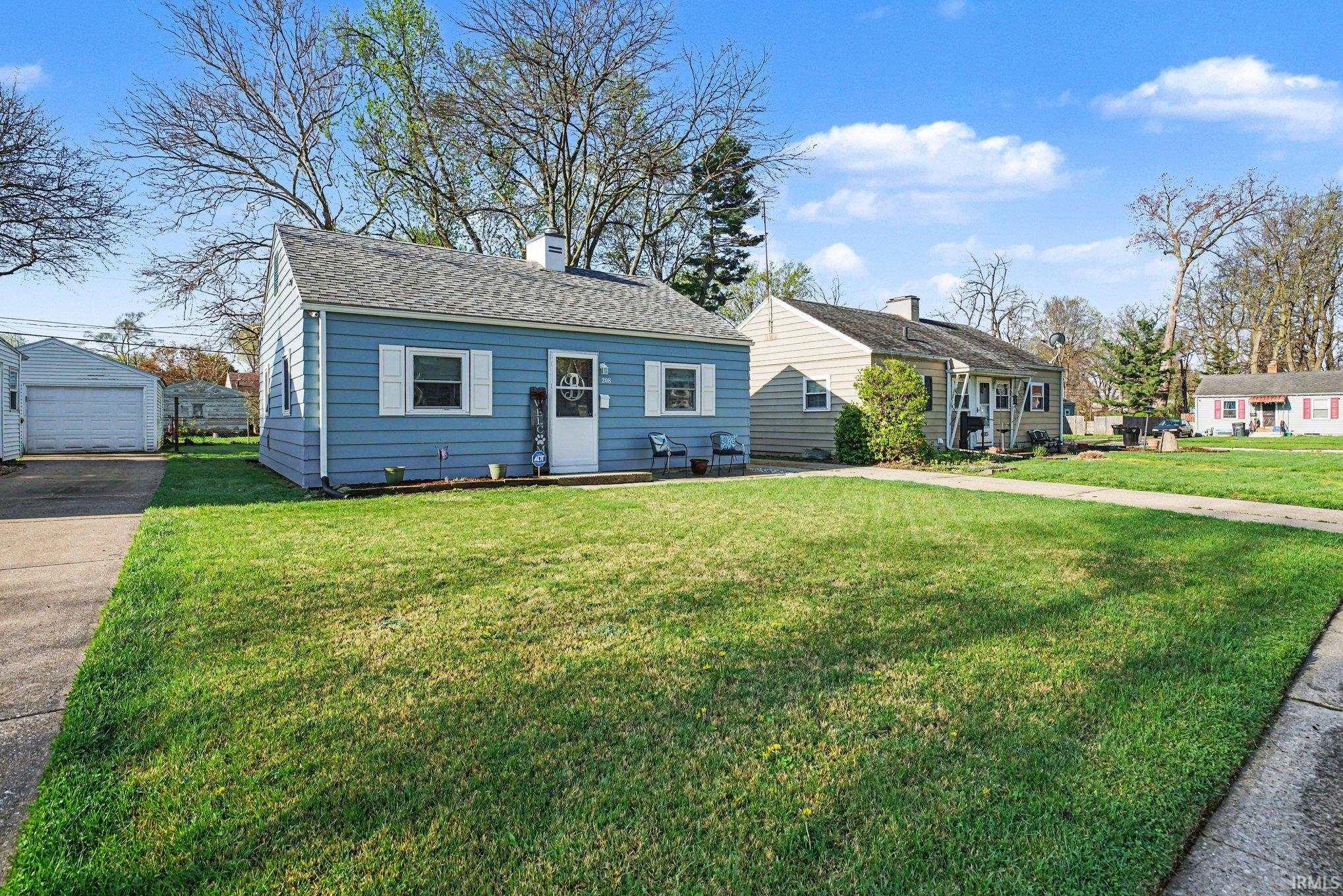 208 Luelde Street South Bend IN 46614