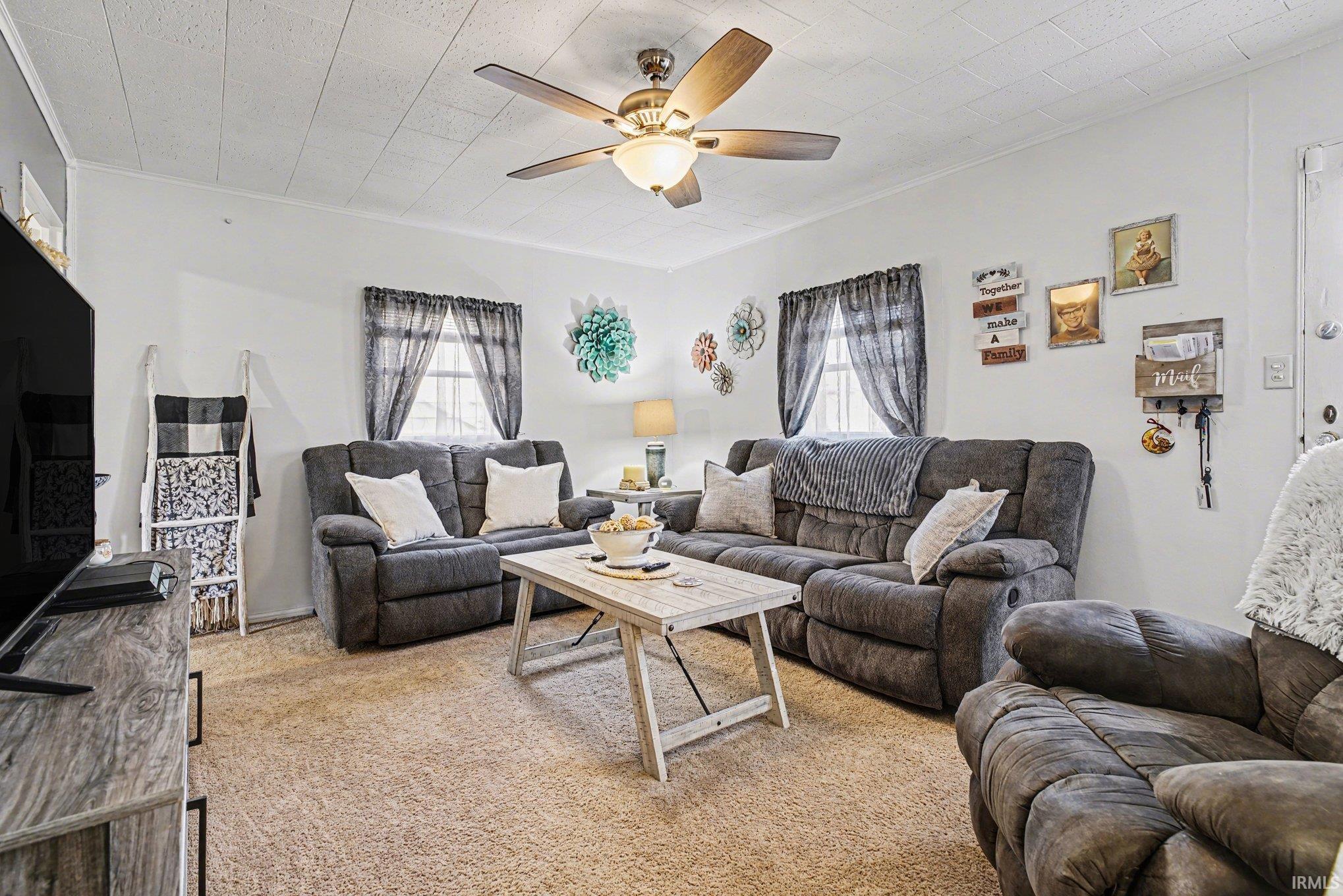 208 Luelde Street South Bend IN 46614