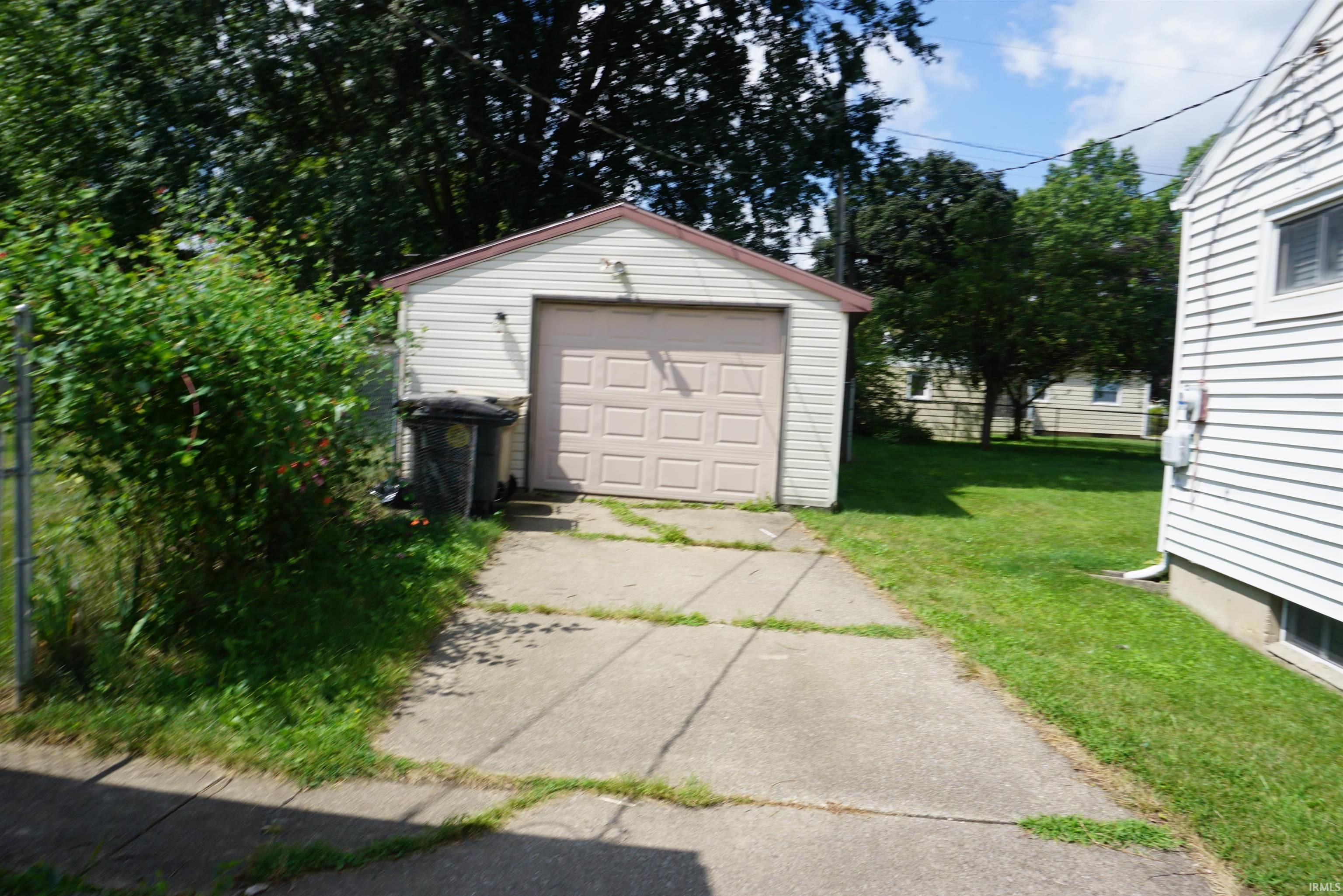 2326 Union Avenue South Bend IN 46615