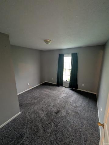 9194 N 324 West Road Huntington IN 46750