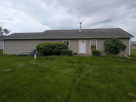9194 N 324 West Road Huntington IN 46750