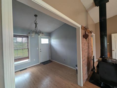 9194 N 324 West Road Huntington IN 46750