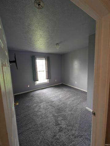 9194 N 324 West Road Huntington IN 46750