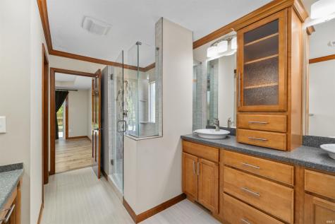 10833 Mill Lake Cove Fort Wayne IN 46845