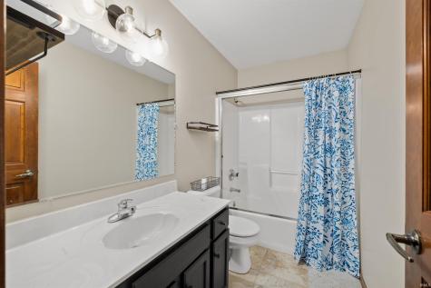 10833 Mill Lake Cove Fort Wayne IN 46845