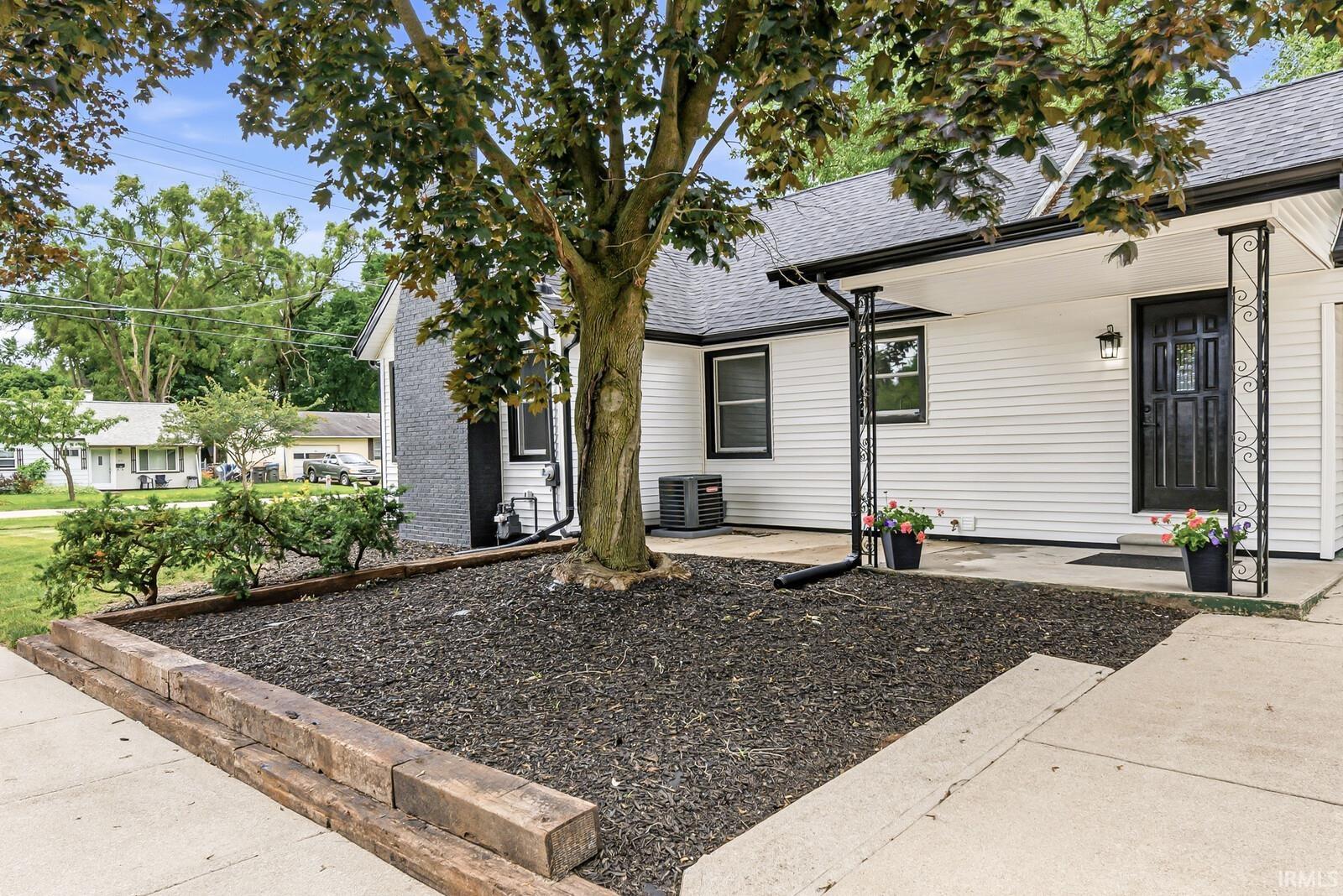 518 Modrell Boulevard Elkhart IN 46514