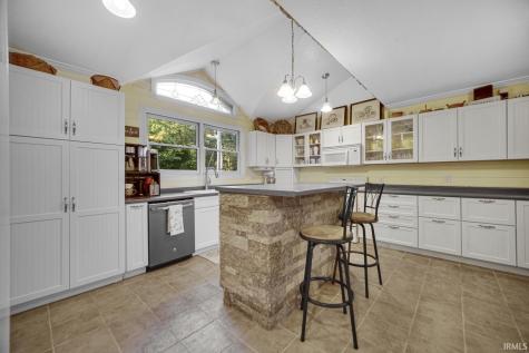 18318 Chickasaw Trail Culver IN 46511