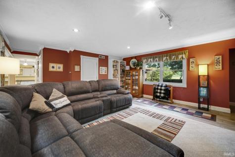 18318 Chickasaw Trail Culver IN 46511