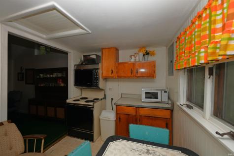 140 S 700 E. Knox IN 46534