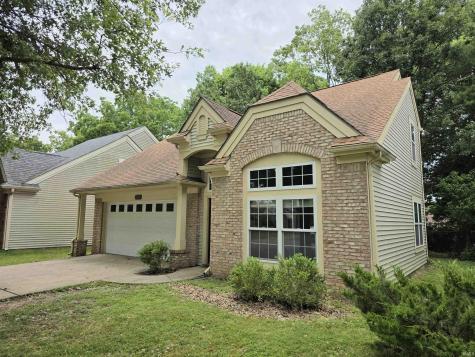 2218 S Bent Tree Drive Bloomington IN 47401
