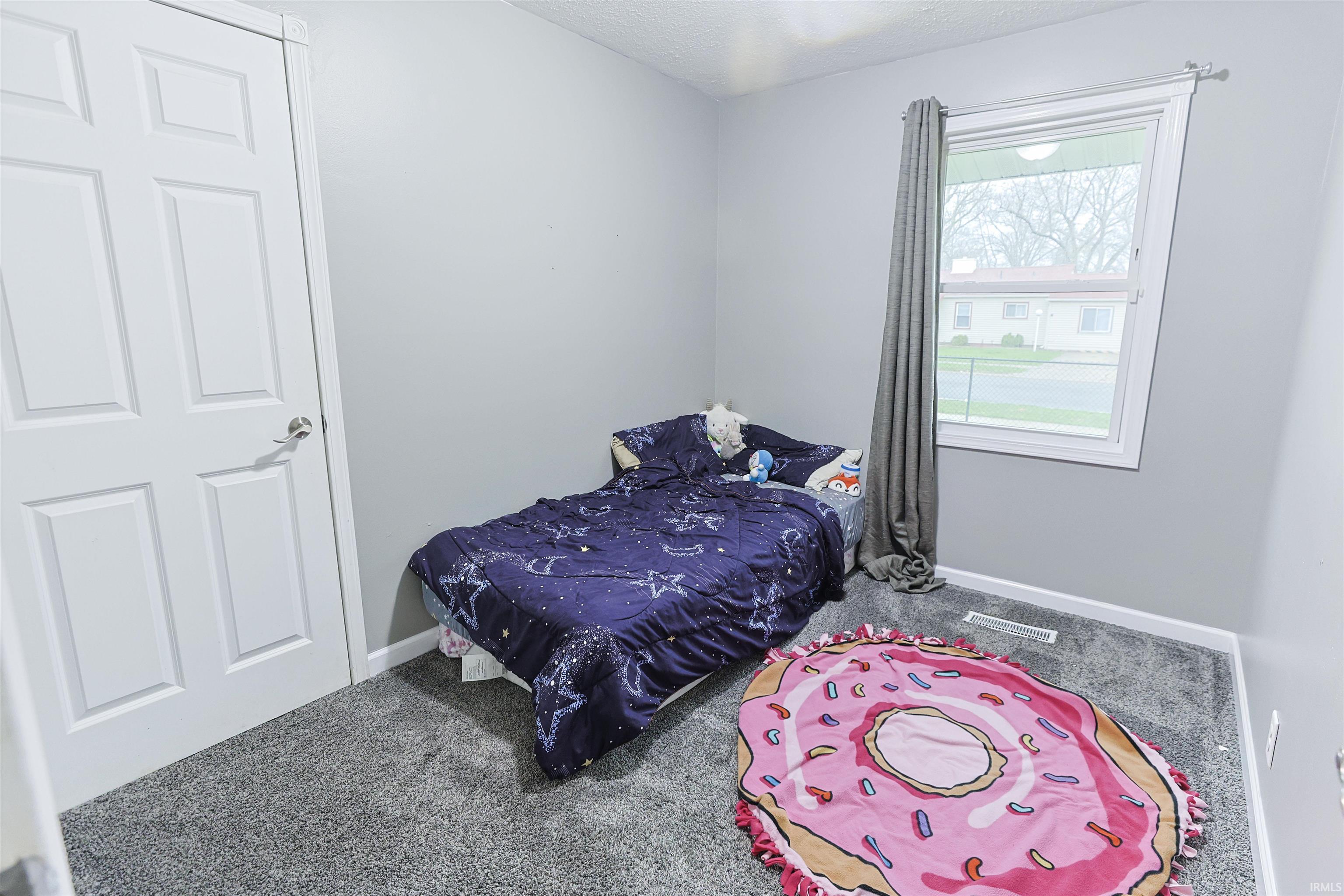 2122 N Elmer Street South Bend IN 46628