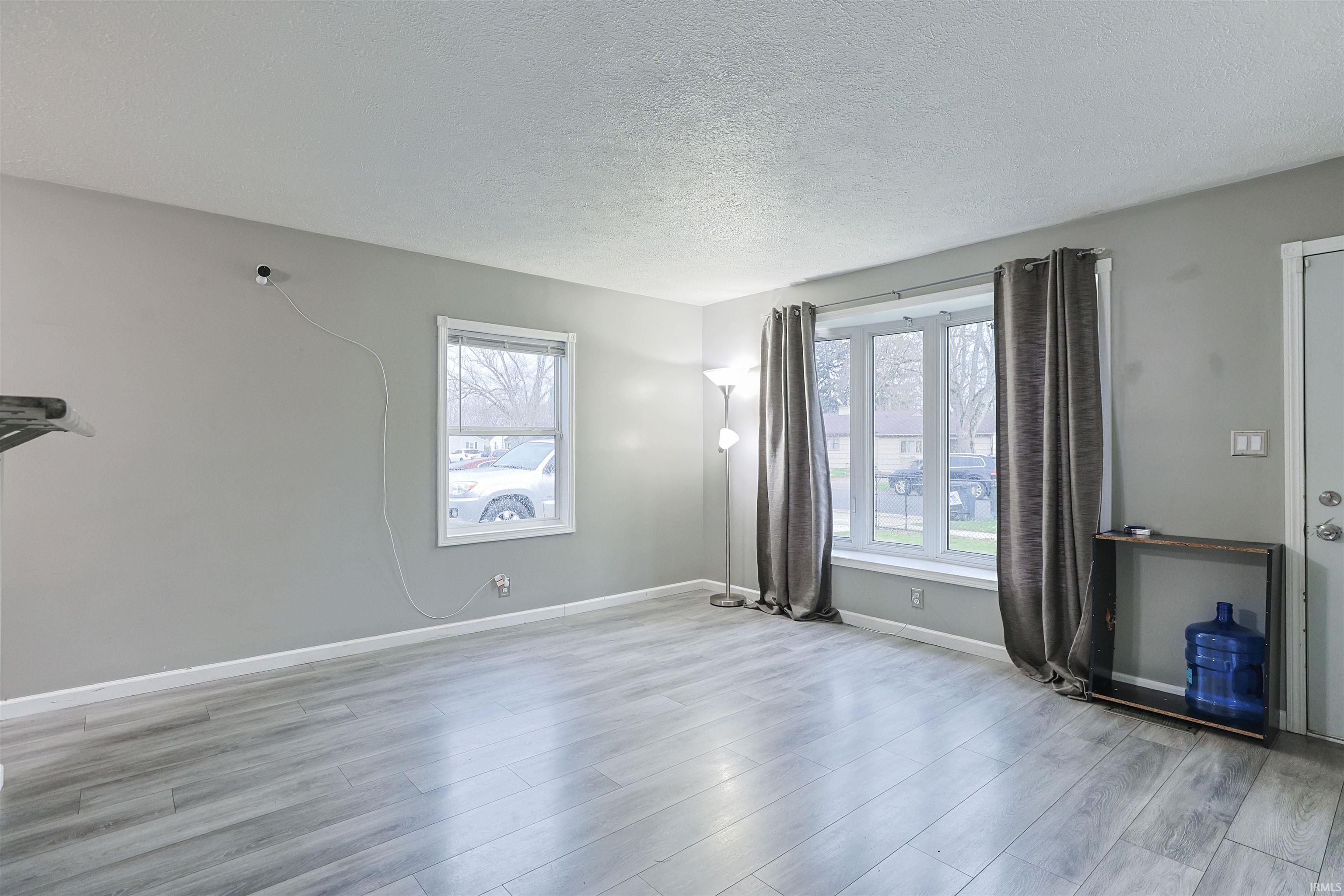2122 N Elmer Street South Bend IN 46628