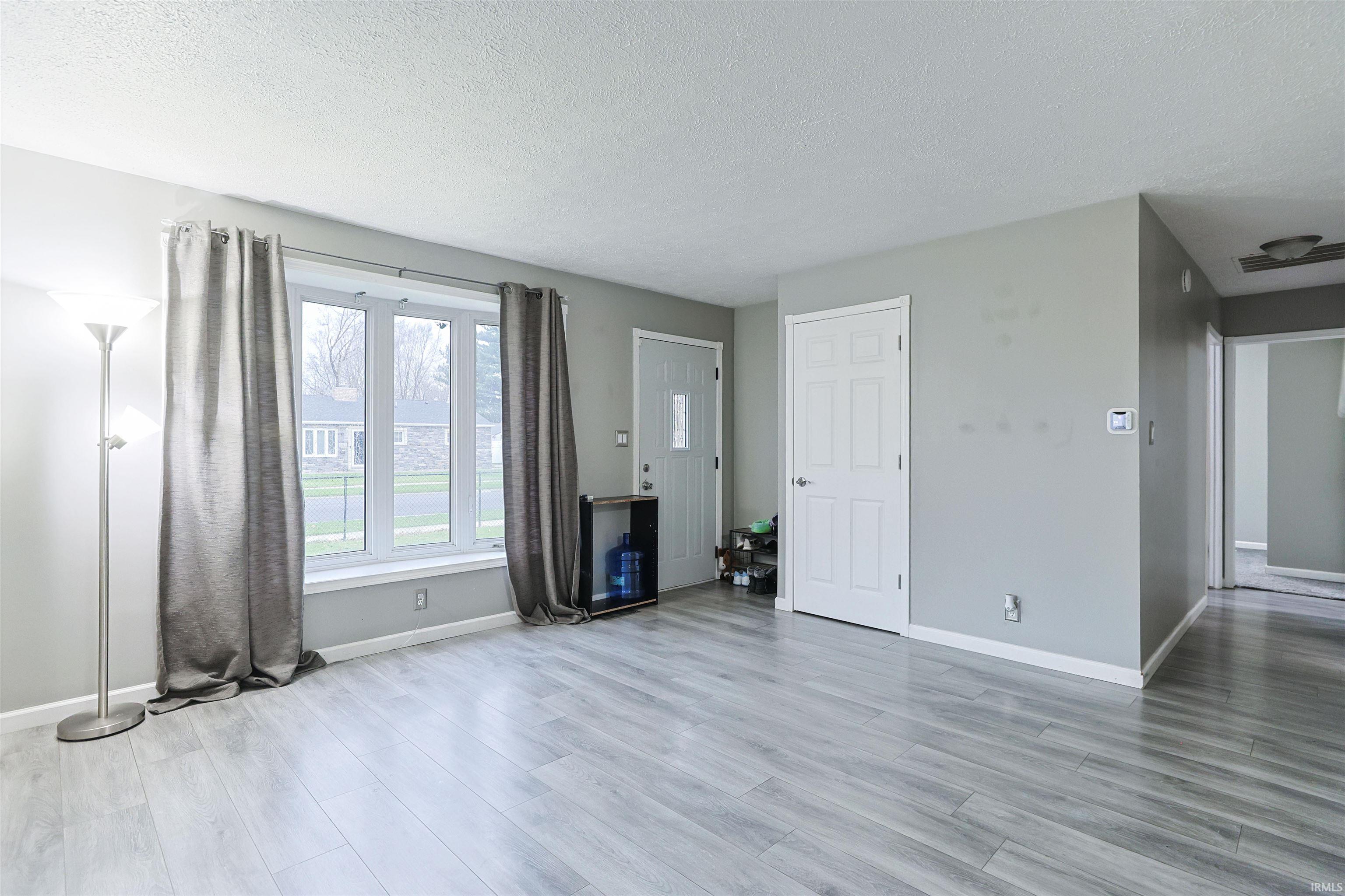 2122 N Elmer Street South Bend IN 46628