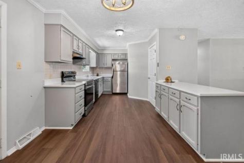 953 Radio Lane New Castle IN 47362