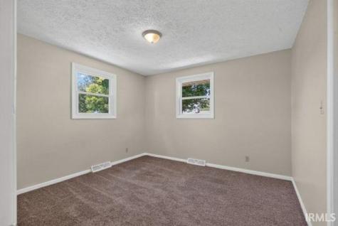 953 Radio Lane New Castle IN 47362