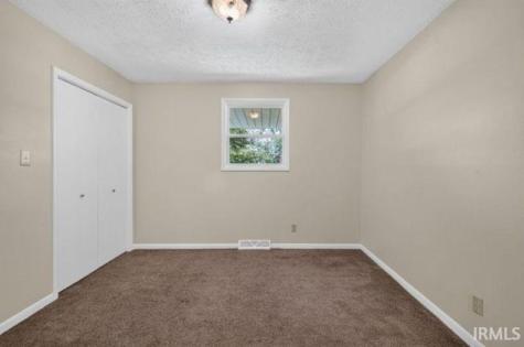 953 Radio Lane New Castle IN 47362