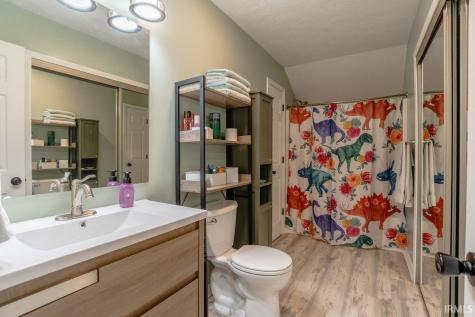 9546 Cayes Drive Evansville IN 47725