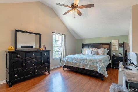 9546 Cayes Drive Evansville IN 47725