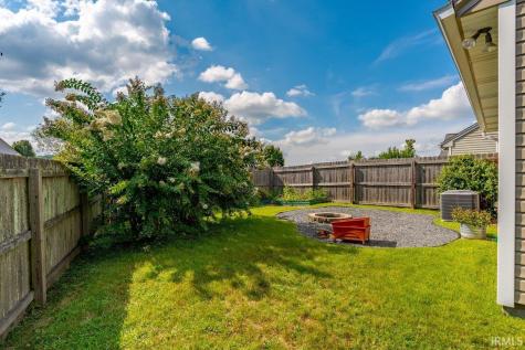 9546 Cayes Drive Evansville IN 47725